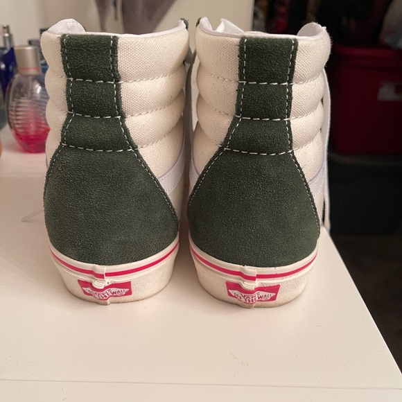 Vans High Tops Green and Cream Suede Sneakers Old Skools - Picture 3 of 11